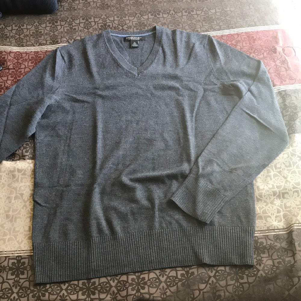 Banana Republic Wool V-neck
